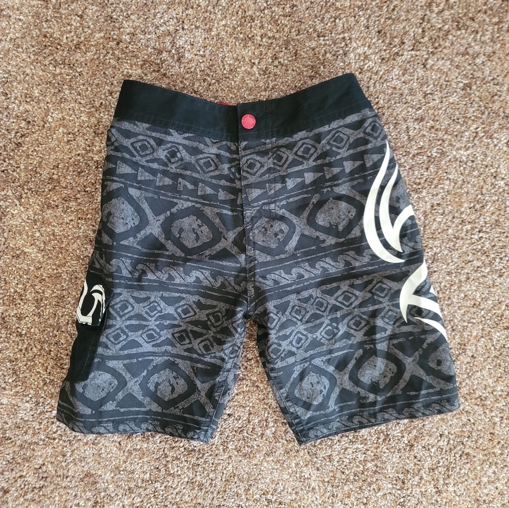 NWOT Crazy Shirt Youth Boardshorts